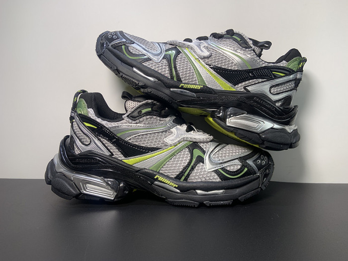 BALCIA RUNNER SNEAKER