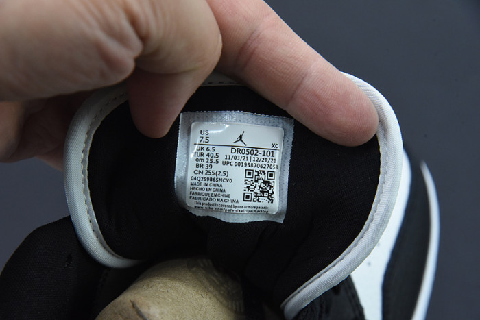 Wmns Air Jordan 1 Low SE 