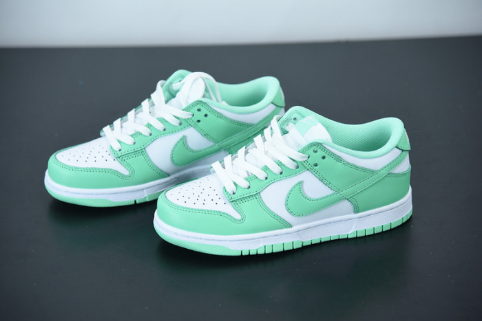 Nike Dunk Low ＂Green Glow＂DD1503-105