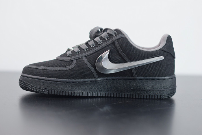 Travis Scott x Air Force 1 AQ4211-001