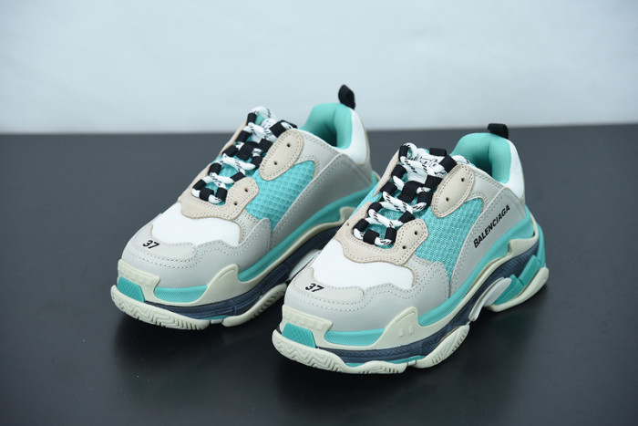 BALCIA Triple S Sneaker