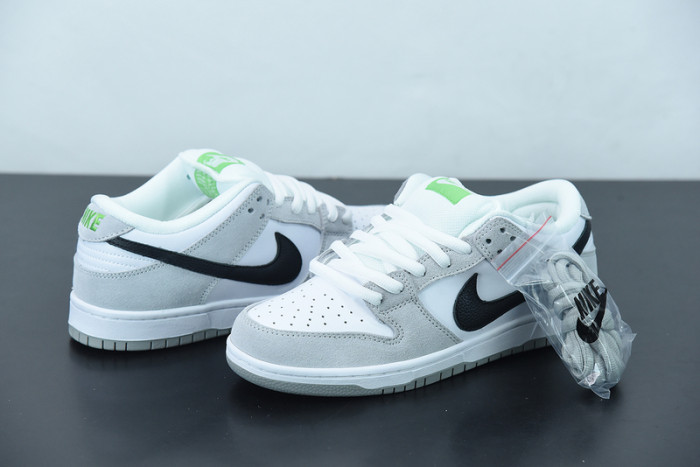 Nike Dunk SB Low Pro Chlorophyll BQ6817-011