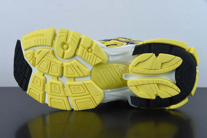 BALCIA RUNNER SNEAKER