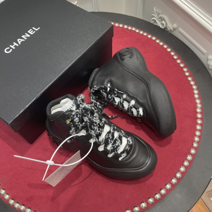 CHNL Sneaker