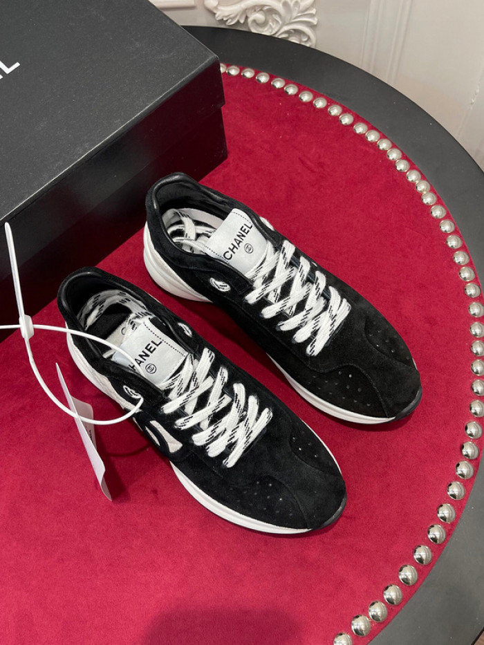 CHNL Sneaker