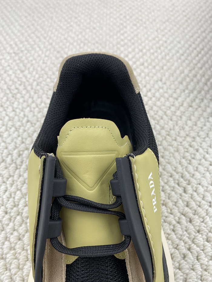 PRDA Sneaker