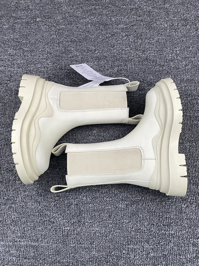 Bo*te*ga ve*ne*ta chelsea tire leather high boot