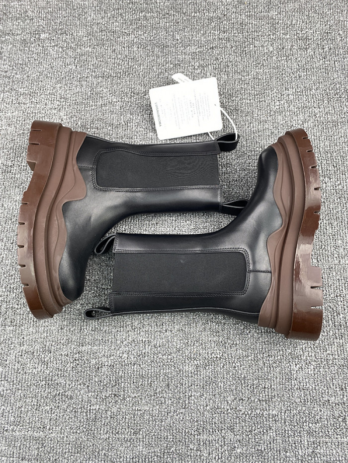 Bo*te*ga ve*ne*ta chelsea tire leather high boot