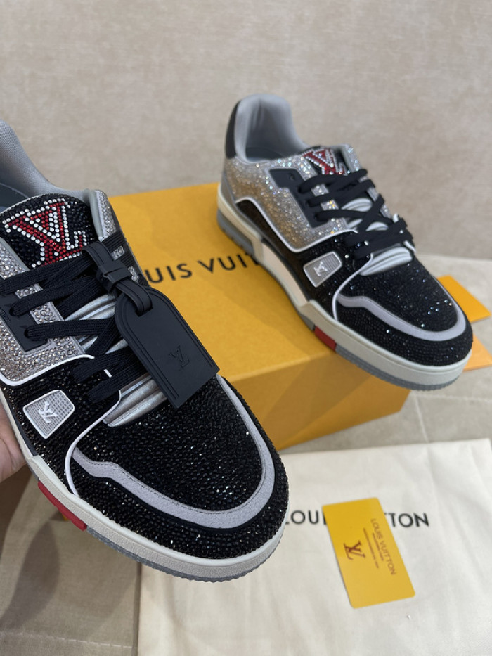 LUSV SNEAKERS