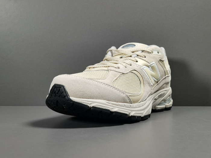 New Balance 2002R ML2002RE