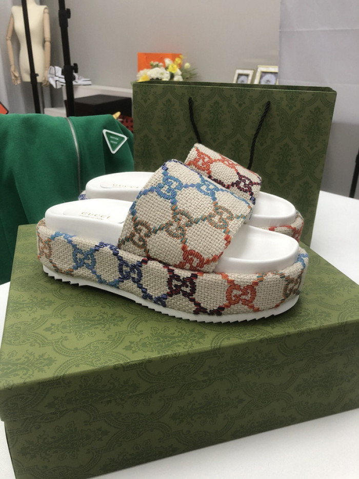 GCI GG Slide Sandal
