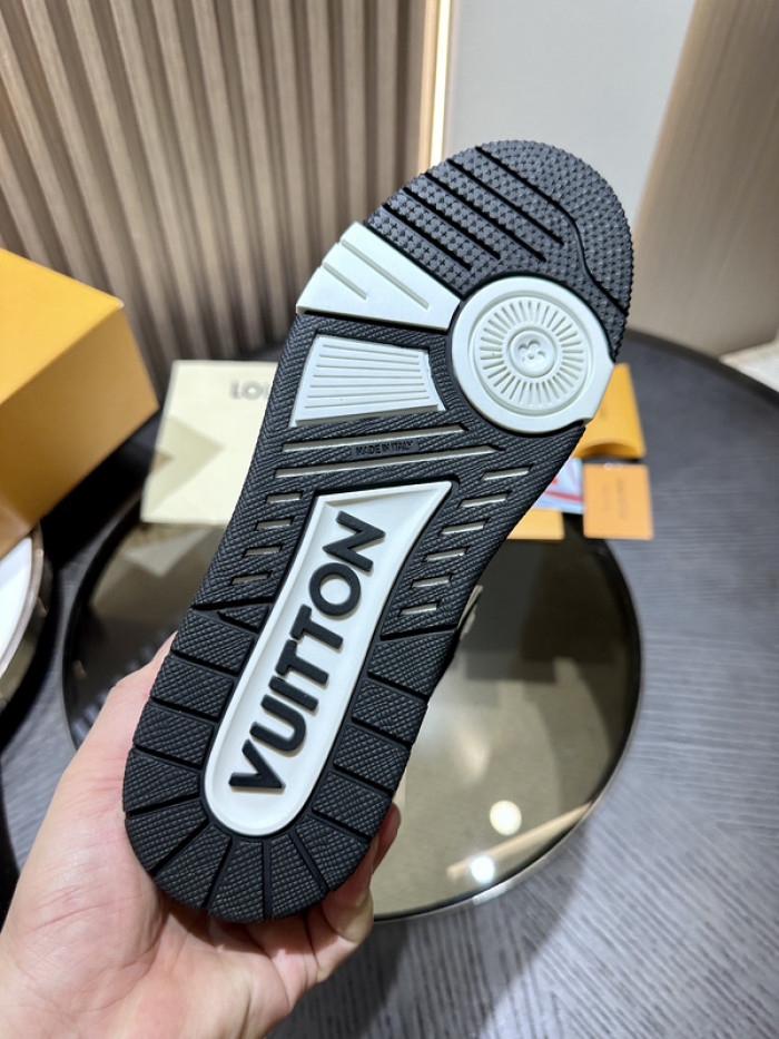 LUSV SNEAKERS