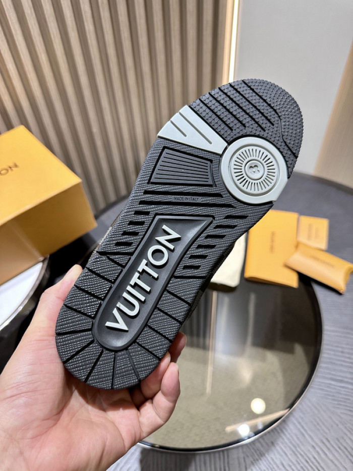 LUSV SNEAKERS