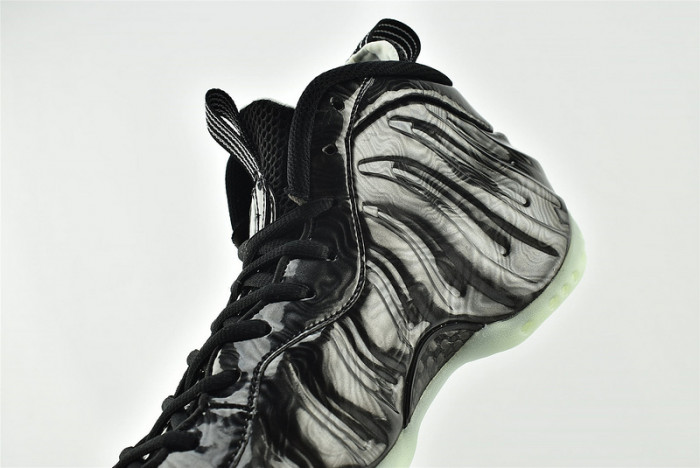 NIKE Air Foamposite One 