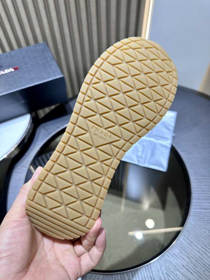 PRDA Sneaker