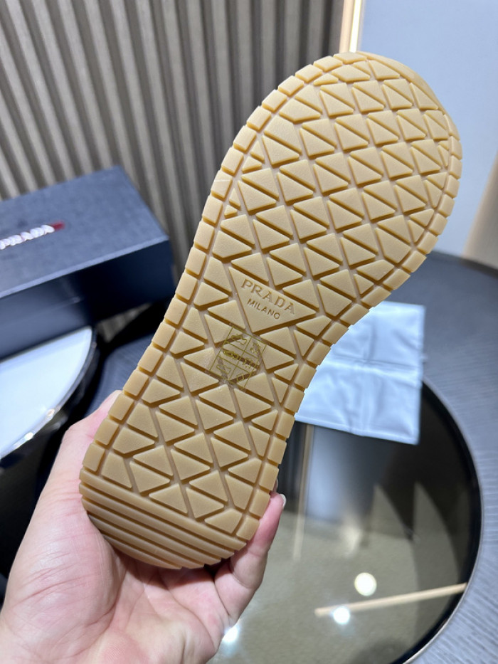 PRDA Sneaker