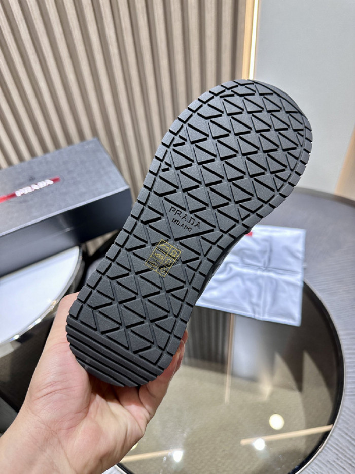 PRDA Sneaker