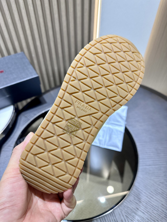 PRDA Sneaker