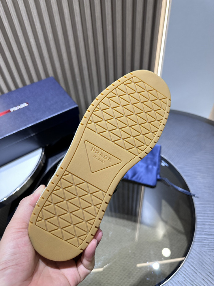 PRDA Sneaker