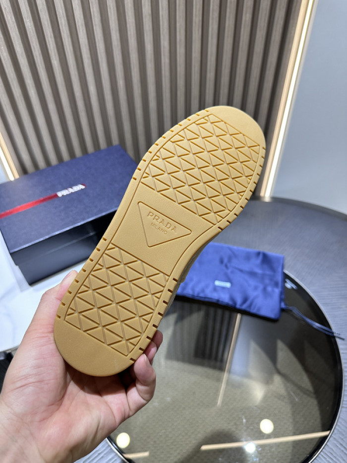 PRDA Sneaker