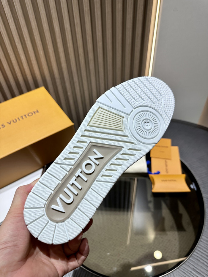LUSV SNEAKERS