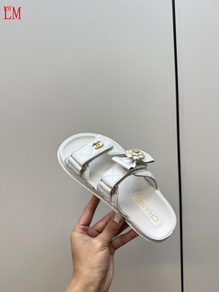 CN Slide Sandal