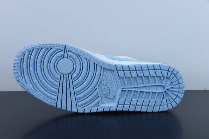 Wmns Air Jordan 1 Low 