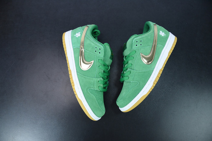 Nike SB Dunk Low St. Patrick