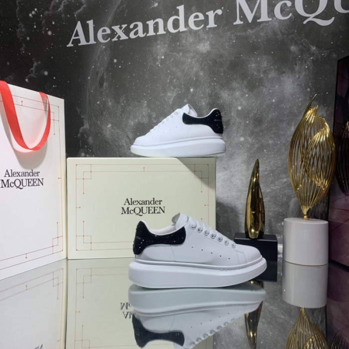 ALEXMQ Sneakers