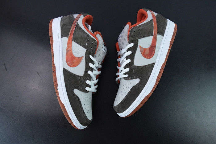 Crushed DC x Nike SB Dunk Low DH7782-001