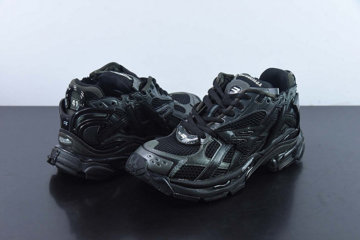 BALCIA RUNNER SNEAKER