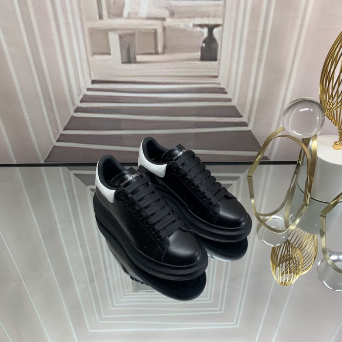 ALEXMQ Sneakers