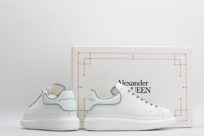ALEXMQ Sneakers