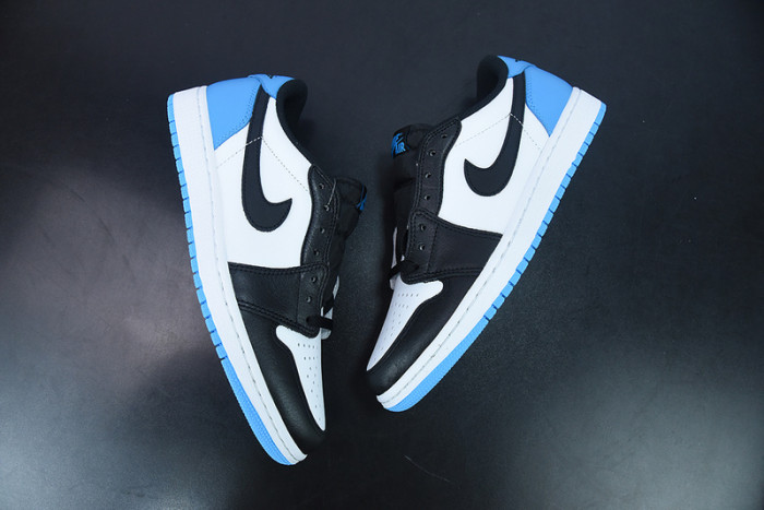 Air Jordan 1 Low OG "UNC" CZ0790-104