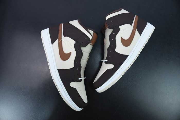 Air Jordan 1 Mid Brown Fleece DO6699-200