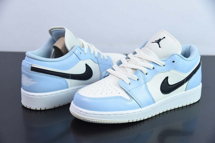 Jordan 1 Low Ice Blue Black (GS) - 554723-401