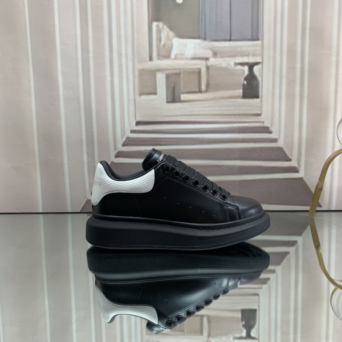 ALEXMQ Sneakers