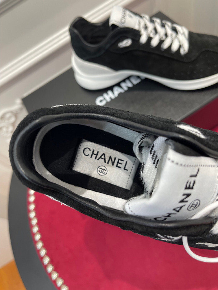 CHNL Sneaker
