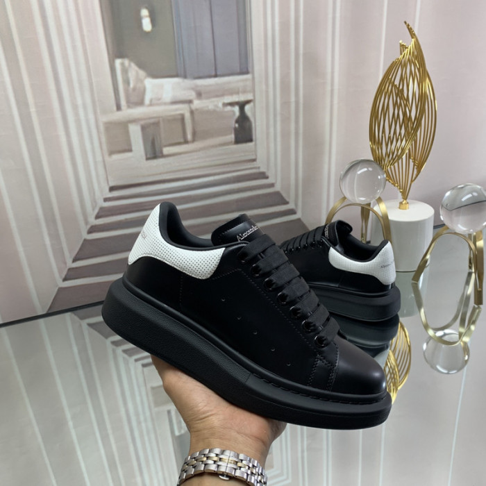 ALEXMQ Sneakers