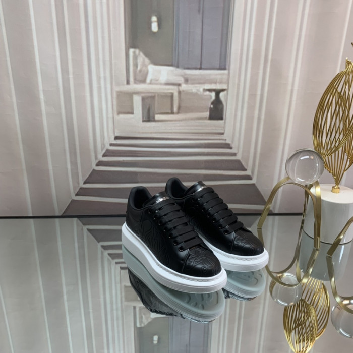 ALEXMQ Sneakers