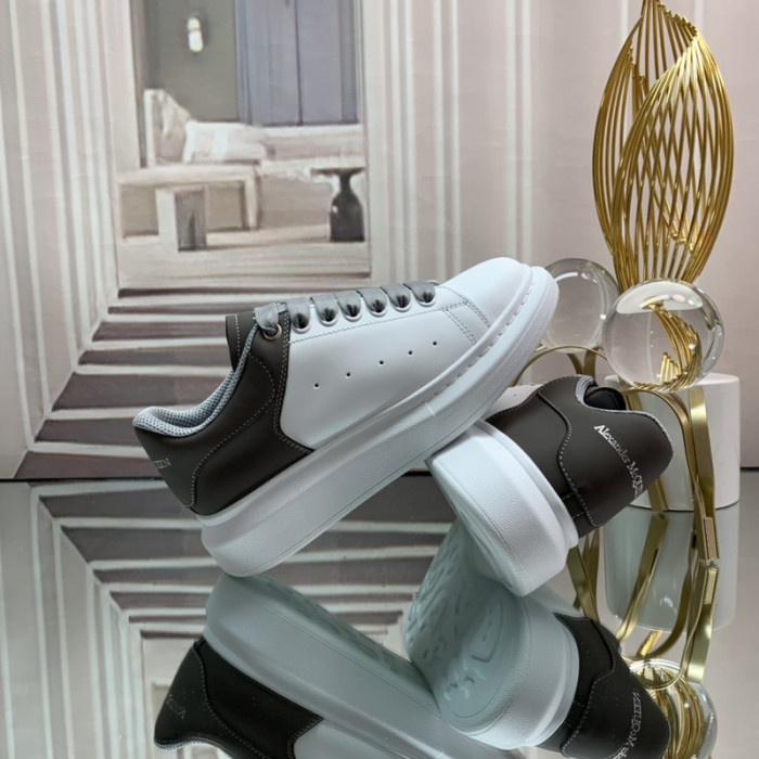 ALEXMQ Sneakers