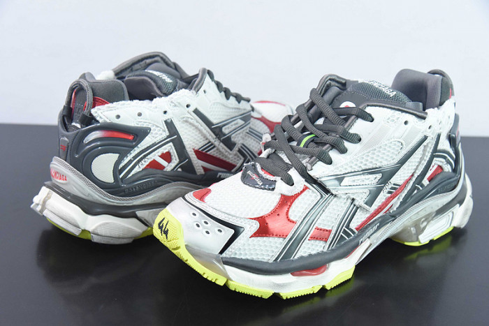 BALCIA RUNNER SNEAKER