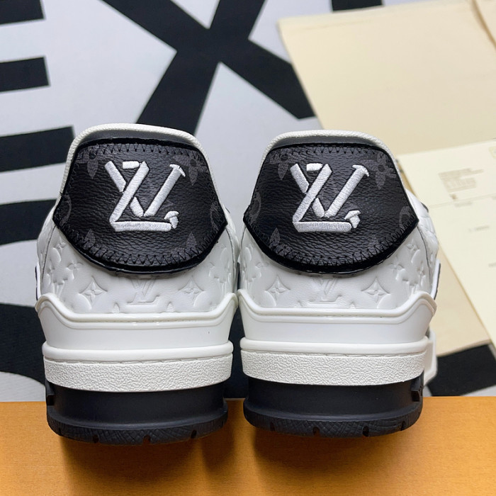 LUSV SNEAKERS