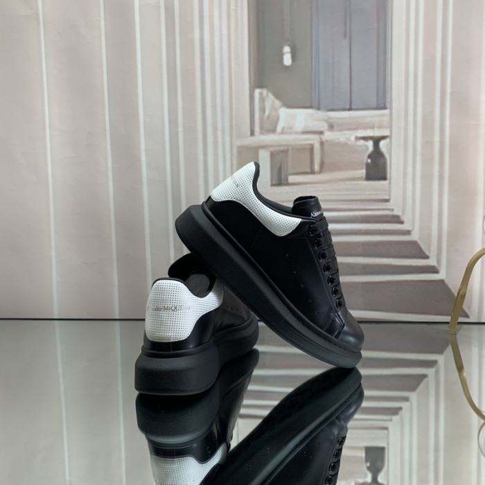 ALEXMQ Sneakers