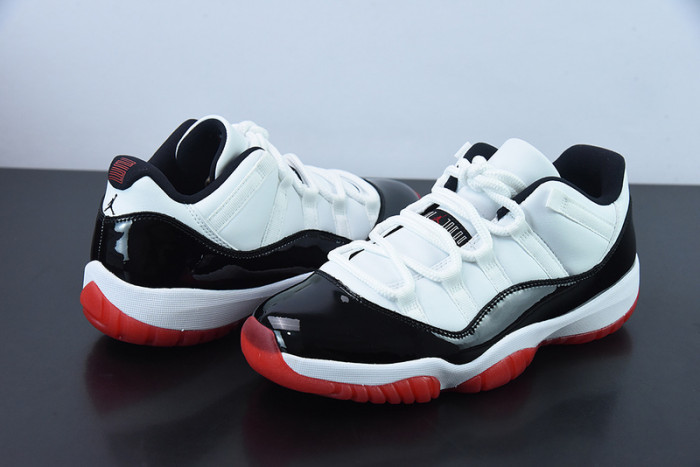 Air Jordan 11 Retro Low Concord-Bred AV2187-160
