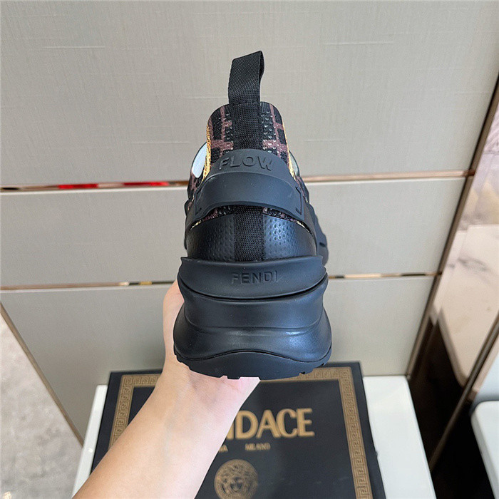 VRCE Sneaker