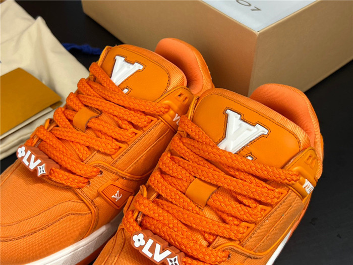 LUSV SNEAKERS