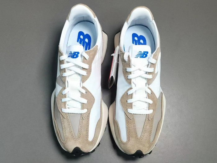 New Balance 327 
