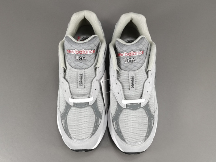 New Balance 990 V3 U990GY3