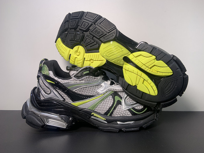 BALCIA RUNNER SNEAKER